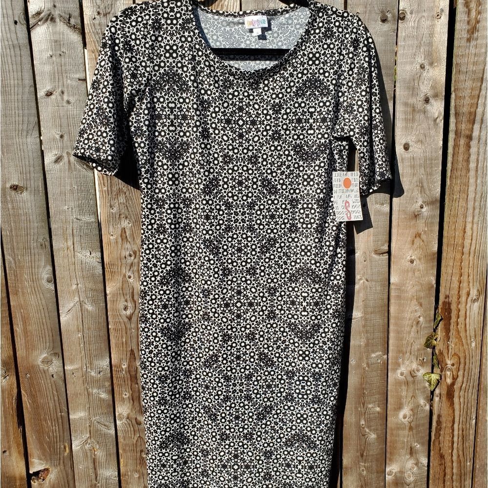 LuLaRoe Julia Dress‎